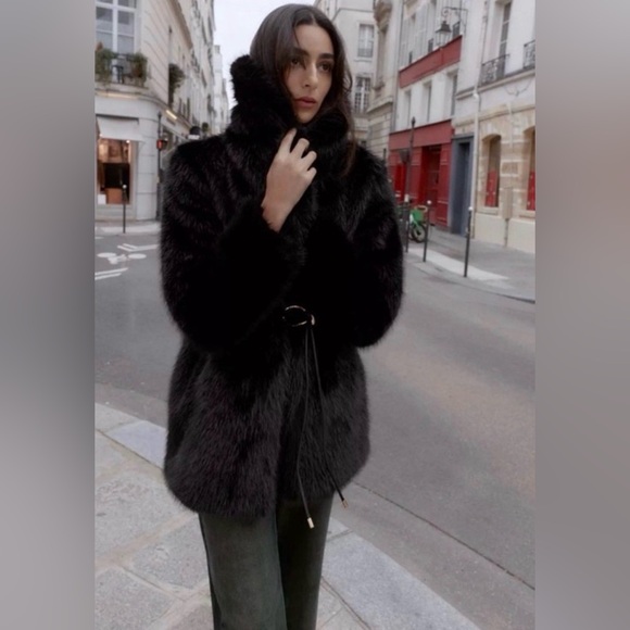 Zara Jackets & Blazers - Brand new Zara Luxurious cozy Black Faux Fur Coat fantastic piece NWT